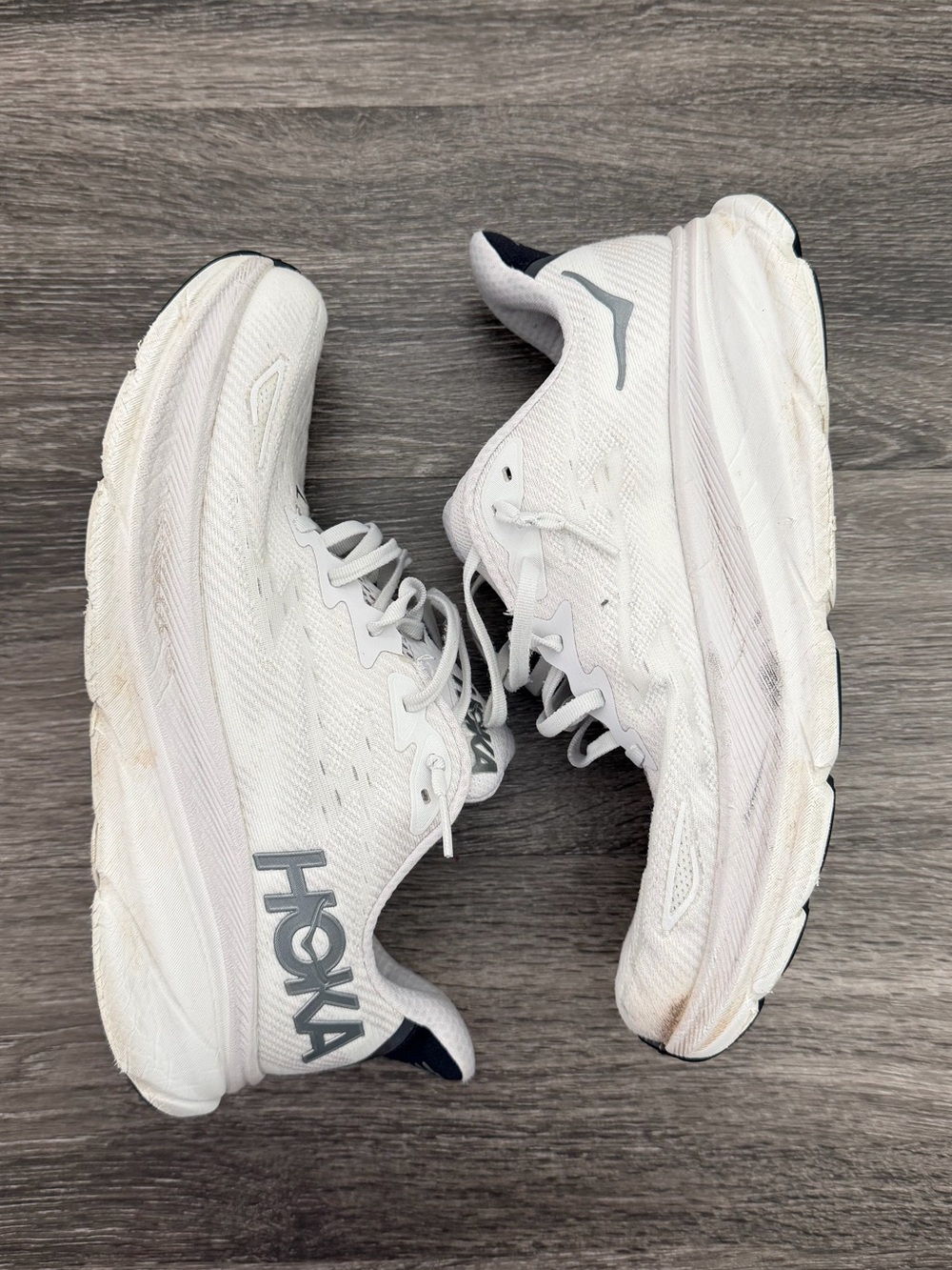 Hoka Clifton 9